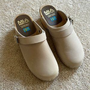 MIA Alma Leather Clogs Light Pink/Beige Size 37